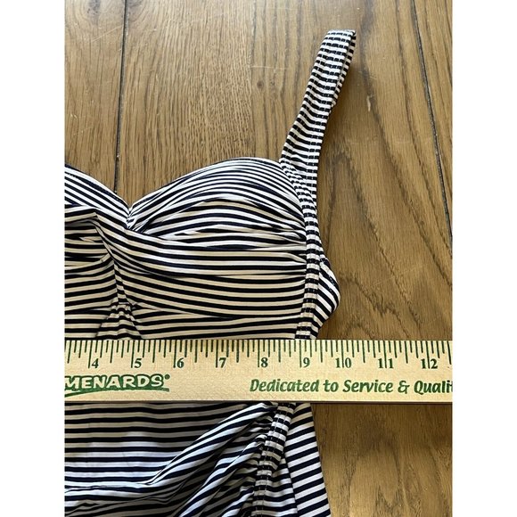 Nip Tuck Swim Navy & White One Piece Multi Fit Cup Bathing Suit USA Size 4 - Picture 8 of 16